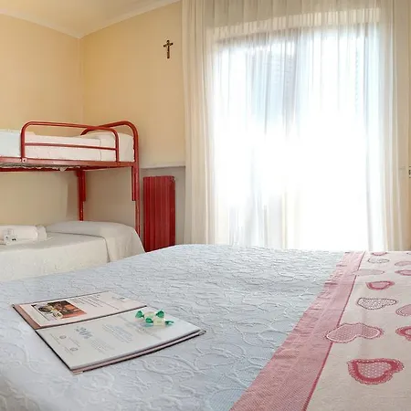 Hotel Santa Maria - Town Center 2*