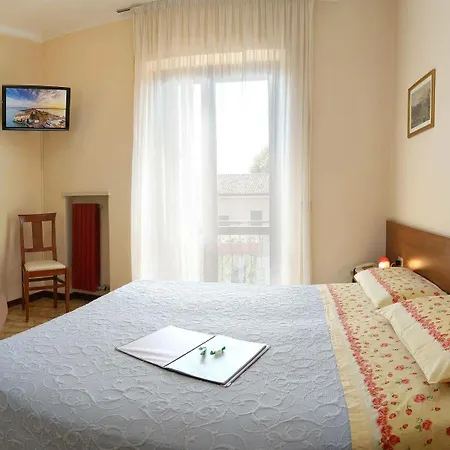 Hotel Santa Maria - Bardolino Town Center