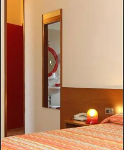 Santa Maria - Town Center מלון ברדולינו