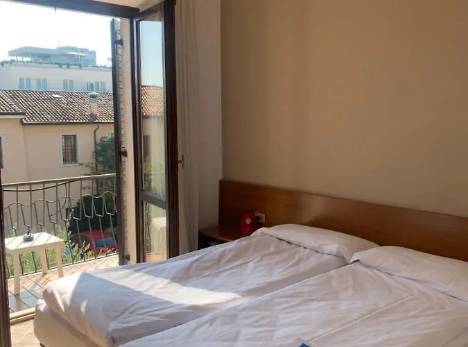 Santa Maria - Town Center מלון 2*