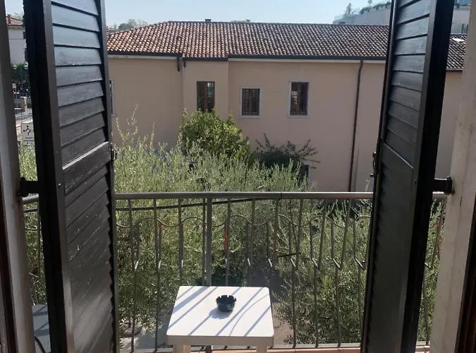 Santa Maria - Town Center מלון 2*